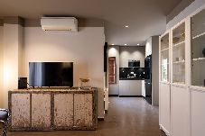 Apartamento en Granada - Céntrico Ático de Diseño con Terraza Privada y AC 