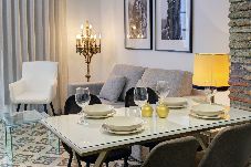 Apartamento en Granada - Nuevo · Puerta Real · Centro · Catedral · Parking Privado