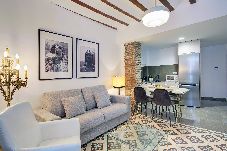 Apartamento en Granada - Nuevo · Puerta Real · Centro · Catedral · Parking Privado