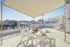 Apartamento en Estepona - Increíble Terraza, Vistas al Mar, Gran Ubicación