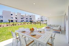 Apartamento en Casares -  Piscina Inifinita, Vistas al Mar y Terraza Privada
