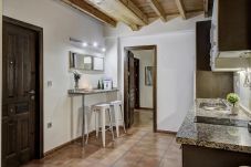 Apartamento en Granada - Nuevo Plaza Nueva - Alhambra - Centro - Parking Privado