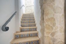 Apartamento en Estepona - Sol Infinito y Terraza Privada en el Centro