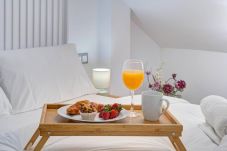 Apartamento en Estepona - Nuevo · Centro · 1 min de la playa