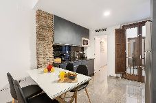 Ferienwohnung in Granada - New · Granada Center-Puerta Real-Private Parking