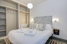 Ferienwohnung in Granada - New · Granada Center-Puerta Real-Private Parking