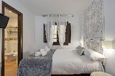 Ferienwohnung in Granada - New · Plaza nueva · Center · Cathedral · Private Parking