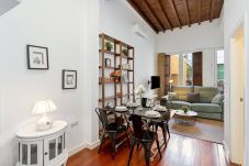 Ferienwohnung in Granada - Dom-Duplex - Privater Parkplatz