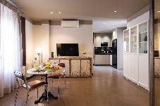 Appartement à Granada - Penthouse Design Central avec Terrasse Privée et Climatisation