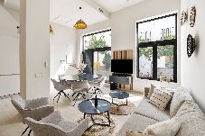 Appartement à Estepona - Escapade Parfaite à Deux Pas de la Plage et du Centre Historique