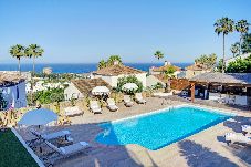 Casa a Manilva - Elegante Villa Con Sauna, Piscina y Vistas al Mar